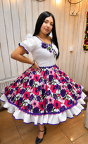 Vestido de china huasa blanco , morado talla 38