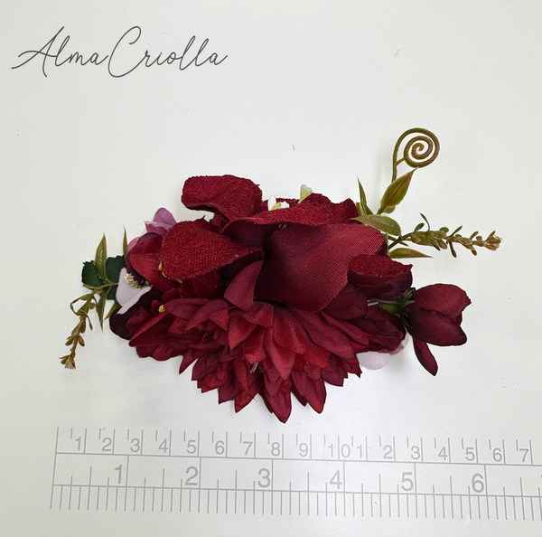 Tocado con pinza Lilium Rojo