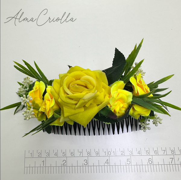 Tocado Rosas Amarillo con peineta 18cm
