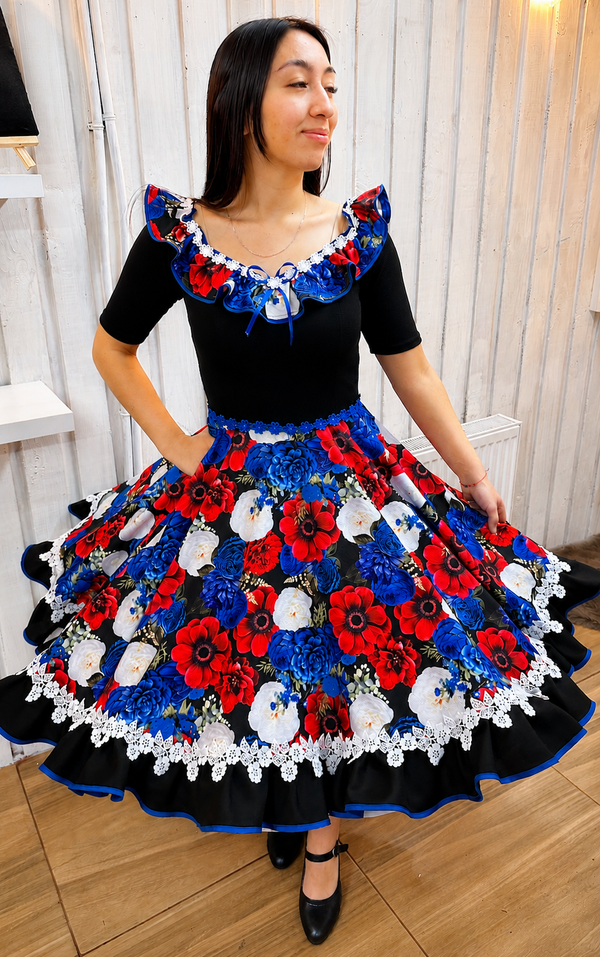 Vestido de China huasa fantasia sofia con vuelo en escote, negro azul