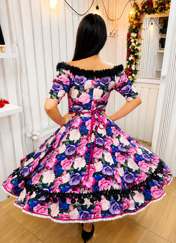 Vestido china huasa sofia  100% floreado negro rosado