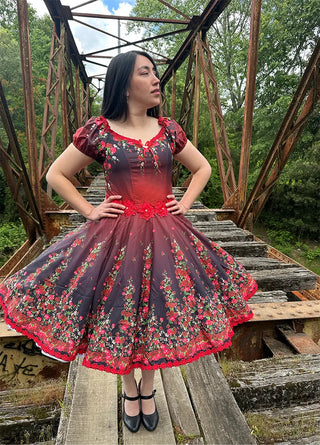 Vestido china huasa degrade rojo italiano macrame estrella