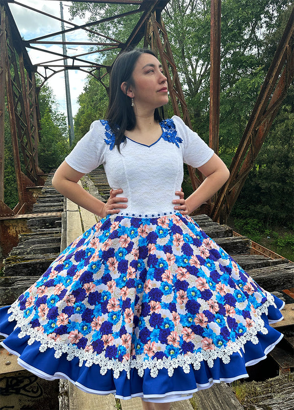 Vestido china huasa blanco azul Sofia