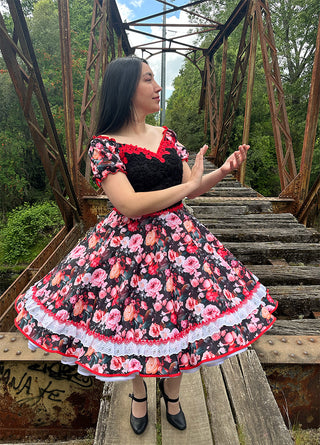 Vestido china huasa fantasia cuerpo encaje negro rojo