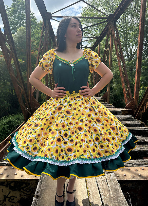 Vestido china huasa girasoles cuerpo verde