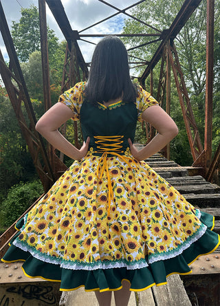 Vestido china huasa girasoles cuerpo verde