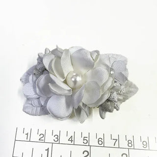 Tocado 8cm blanco con pinza