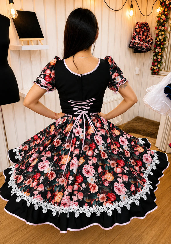 Vestido de CHina huasa fantasia bordado rosado y negro