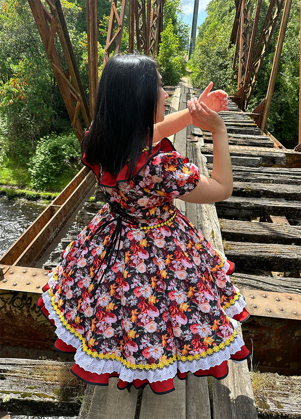 Vestido de china huasa terracota amarillo