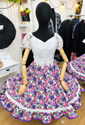 Vestido de china huasa fantasia blanco morado con brillos