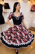 Vestido de CHina huasa fantasia bordado rosado y negro