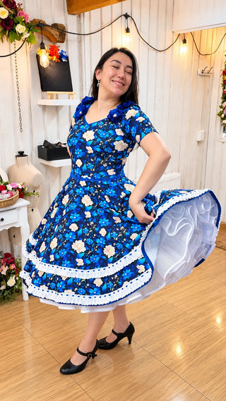 Vestido de china huasa , fantasia azul sofia floral