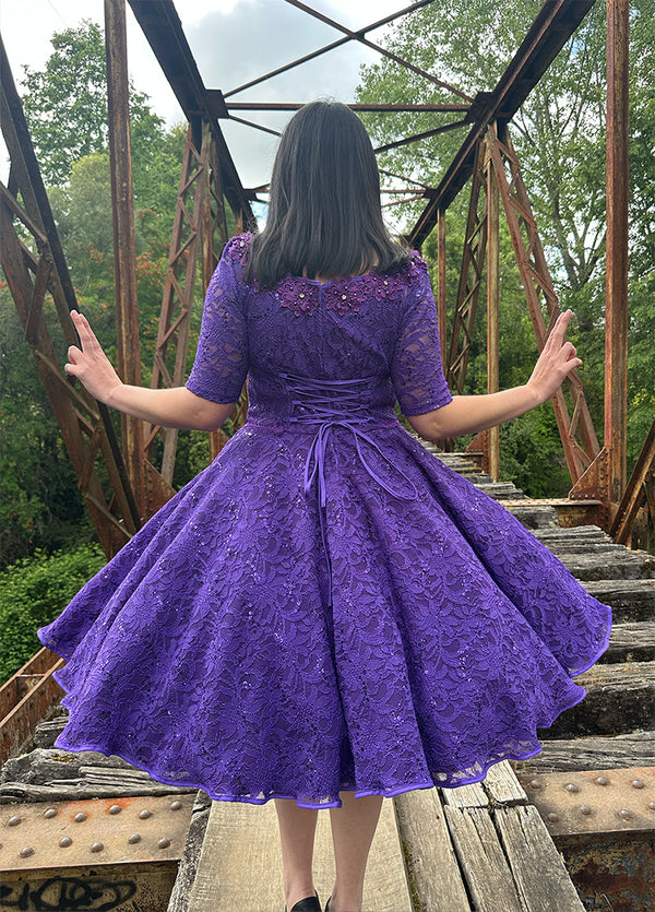 Vestido gala folklorica encaje morado