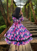 Vestido china huasa sofia  100% floreado negro rosado